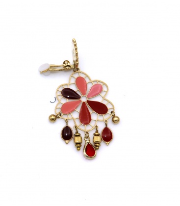 Goudkleurige dunne metalen oorclips met een gekleurde bloem en bedels