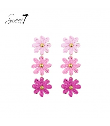 Bloemen oorhangers in 3 verschillende tinten roze