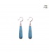Blauwe oorhangers met motief en rose gold element