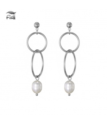 Zilverkleurige oorhangers met cirkels en een zoet water parel