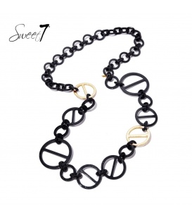 Halsketting in zwart design met gouden details