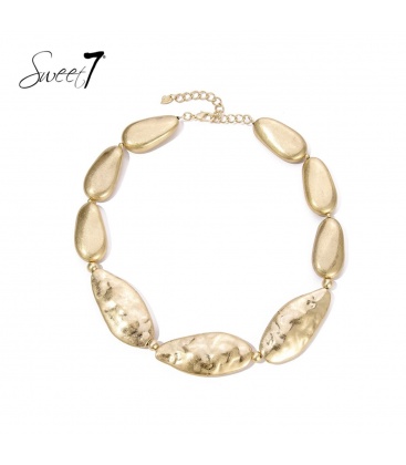 Goudkleurige korte halsketting met grote schakels