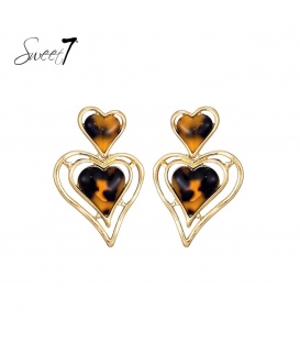 Oorhangers bruin met hartvormige pantermotief in goudkleurige setting