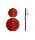 Oorclips rood met een gemarmerd patroon en elegante ronde hanger
