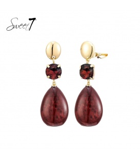 Oorclips in chique rood met fonkelend kristal steentje