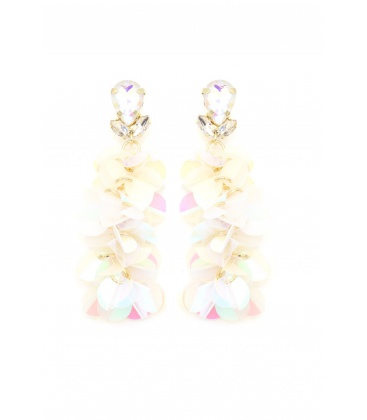 Oorclips wit met iriserende schijfjes en glas steentje