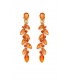 Prachtige oranje lange oorclips met glas steentjes in goudkleurige setting