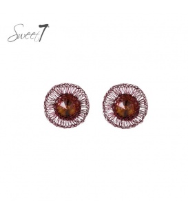 Oorbellen met ronde draadstructuur en bruine steen