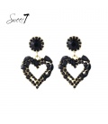 Oorbellen met zwart hartdesign en fonkelende strass steentjes