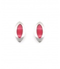 Oorclips met fuchsia roze ovale steen en zilverkleurige rand