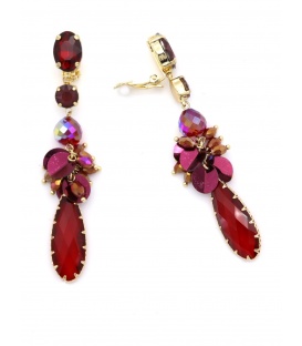 Prachtige oorclips met langwerpige rode hanger en kralen