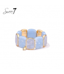 Armband met elastiek en zachte pastelblauwe inleg