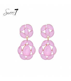 Oorbellen met roze steentjes en goudkleurige accenten