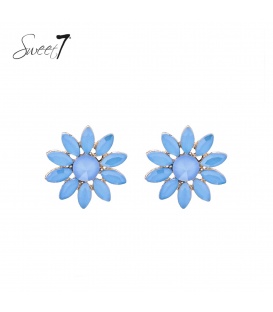 Oorbellen blauw met bloemblaadjes en glas steentjes