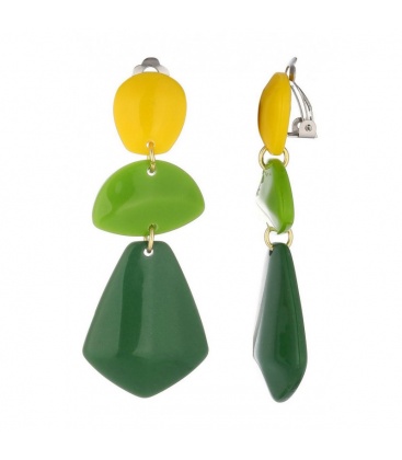 Oorclips met groene vormen en geel oorstukje