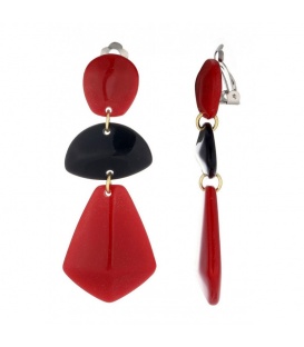 Oorclips in rood met zwart met verschillende vormen