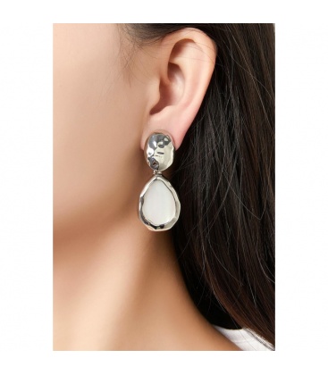 Oorclips zilverkleurig elegante met witte inleg