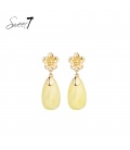 Oorbellen met gele hanger en bloemvormige top