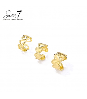 Ringen goudkleurig een set van drie met hartdetails