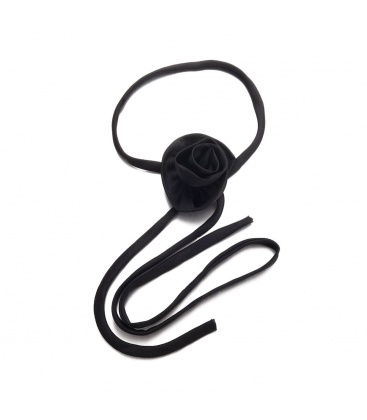 Halsketting met lange linten en zwarte bloem