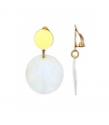 Oorclips met witte ronde hanger en goudkleurige clip