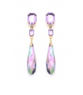 Oorclips met lila kristallen en lange regenboog druppelvormige hanger.