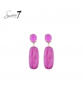Oorbellen met roze steentje en langwerpige hanger