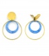 Oorclips met goudkleurige ring en blauwe cirkel in marmerlook.