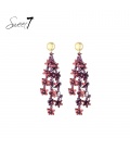 Oorbellen bordeaux rood met bloemen glas kralen en goudkleurige top