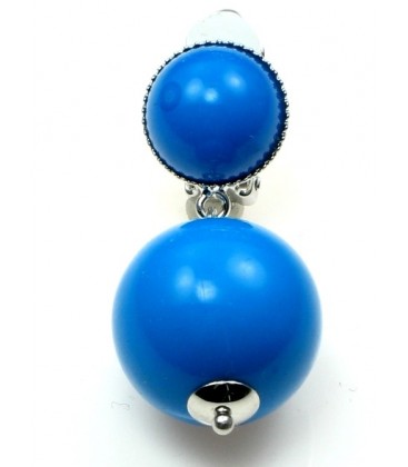 Oorclips met blauwe bolvormige hanger